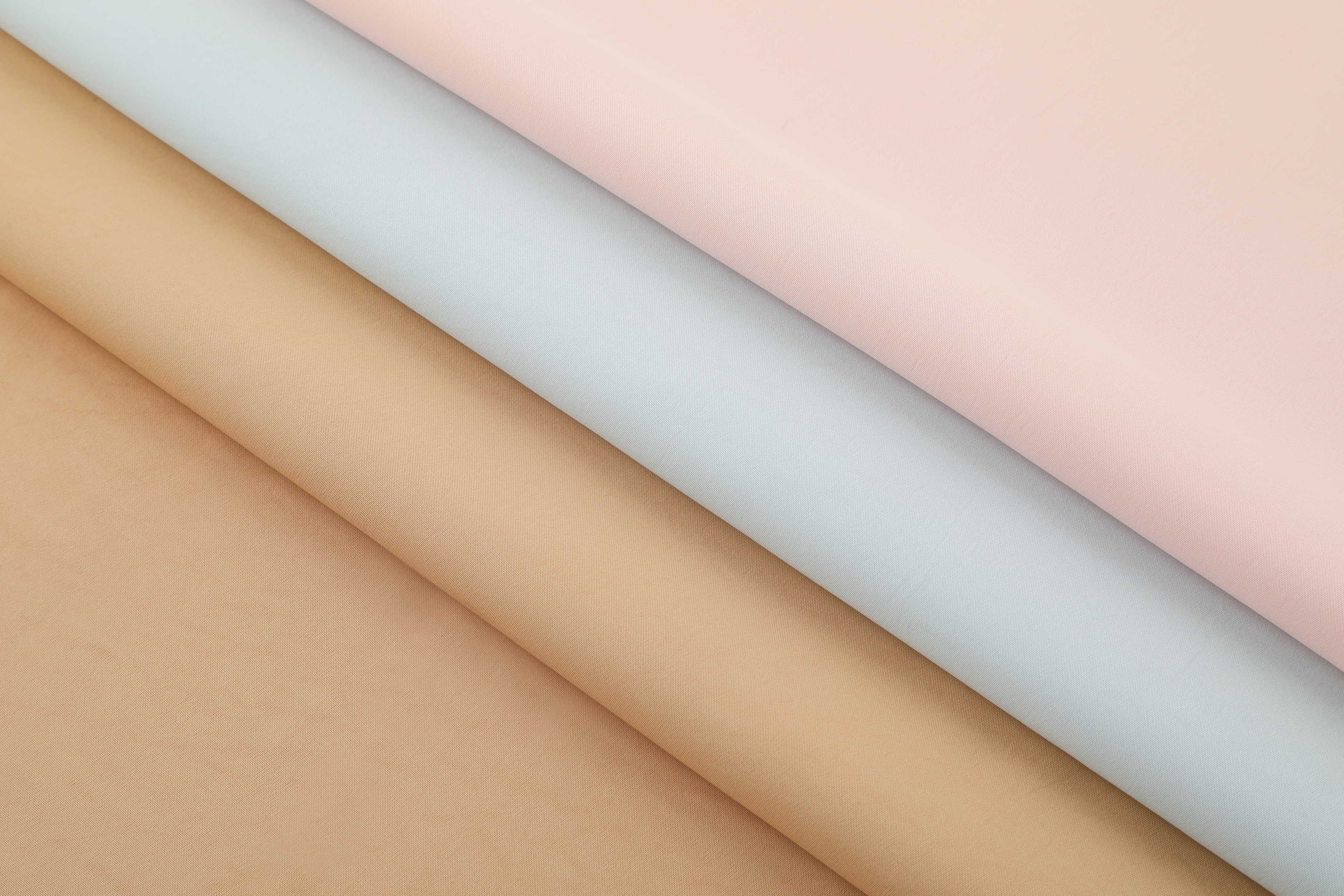 Thickened double-sided fabric, drapey polyester fabric, imitation acetate, for dresses, shirts, clothing, and home textiles.