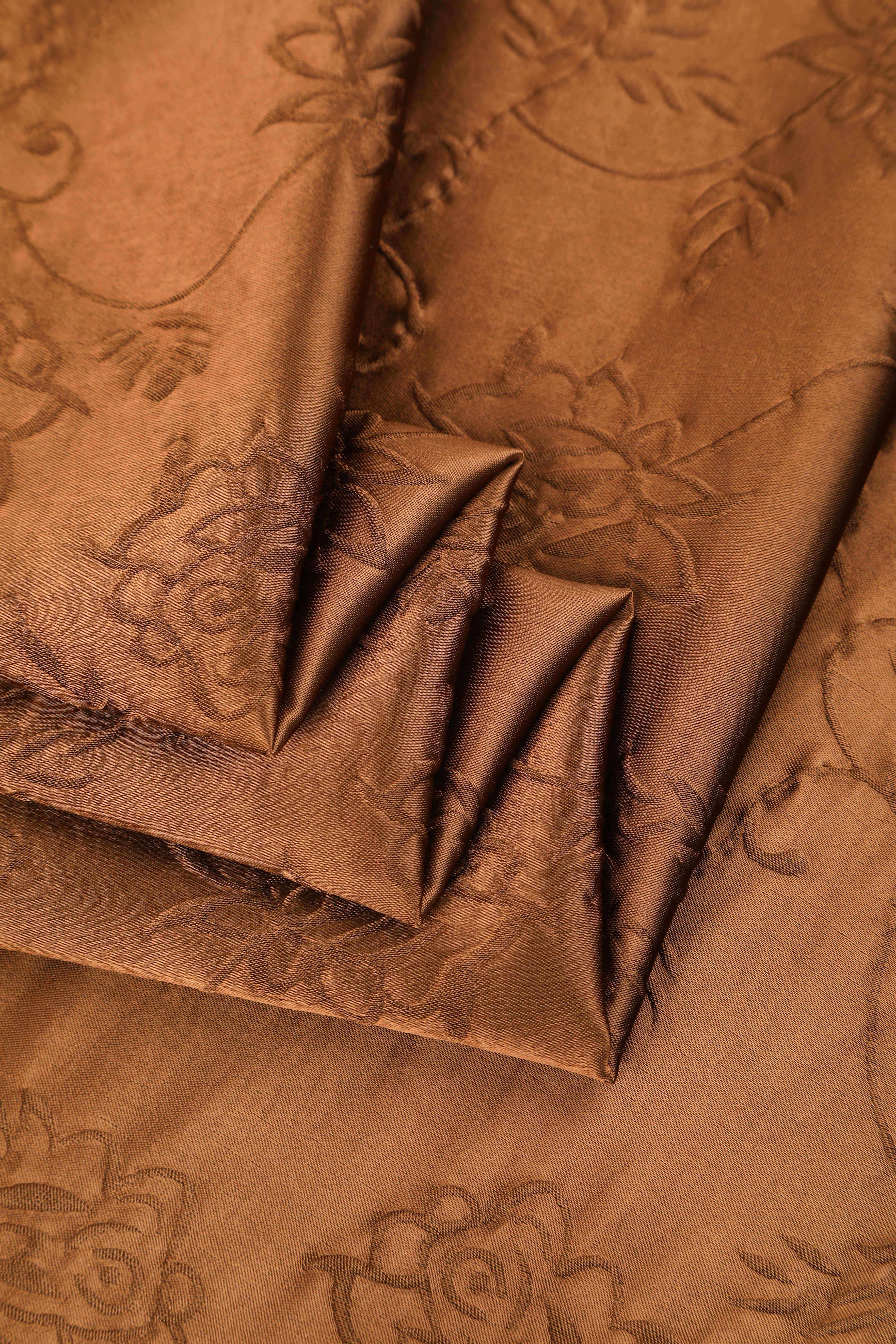 195g floating rose pattern clothing fabric, four-way stretch jacquard, antique style fabric, textured dress material