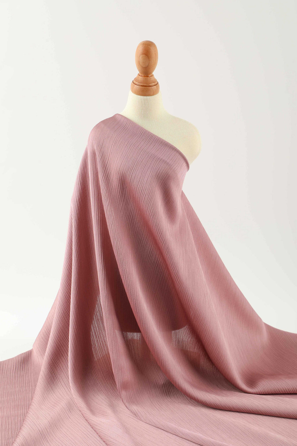 Satin Crepe Fabric with Subtle Vertical Texture – Premium Woven Polyester for Women’s Apparel
