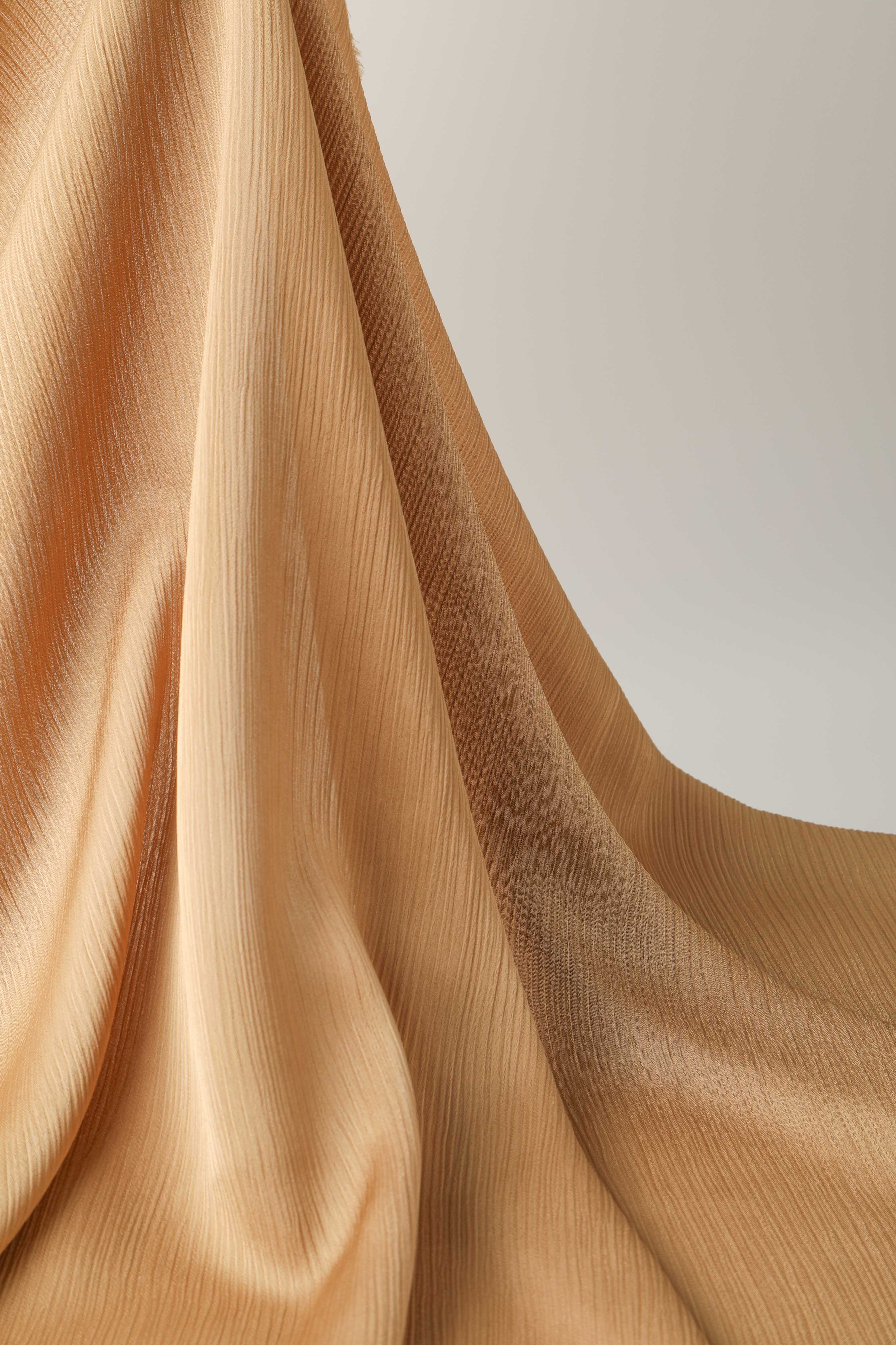 Satin Crepe Fabric with Subtle Vertical Texture – Premium Woven Polyester for Women’s Apparel