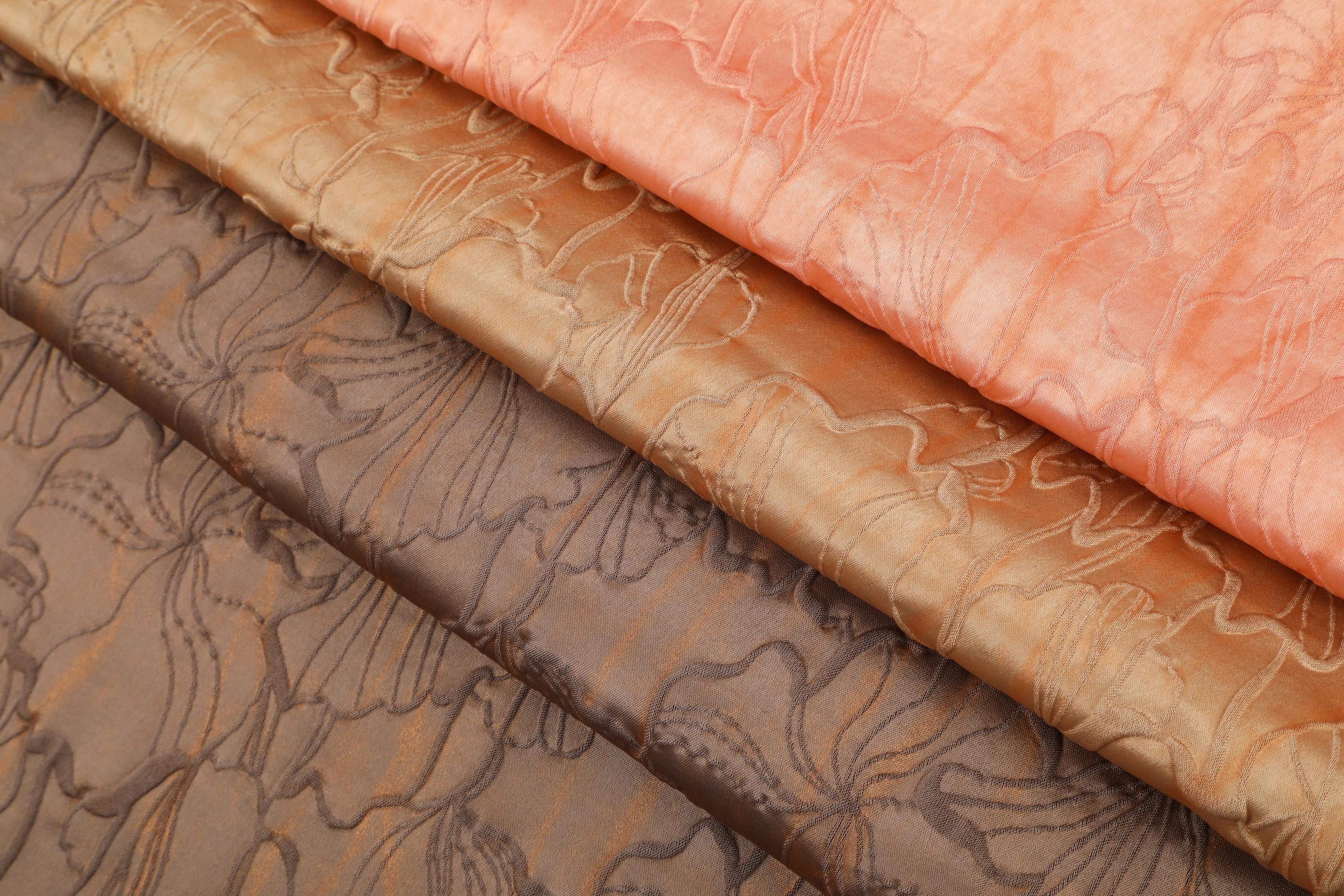 205g Dubai Zouxinhua Satin Ruffle Jacquard Fabric High-End Retro Style Cheongsam Fabric