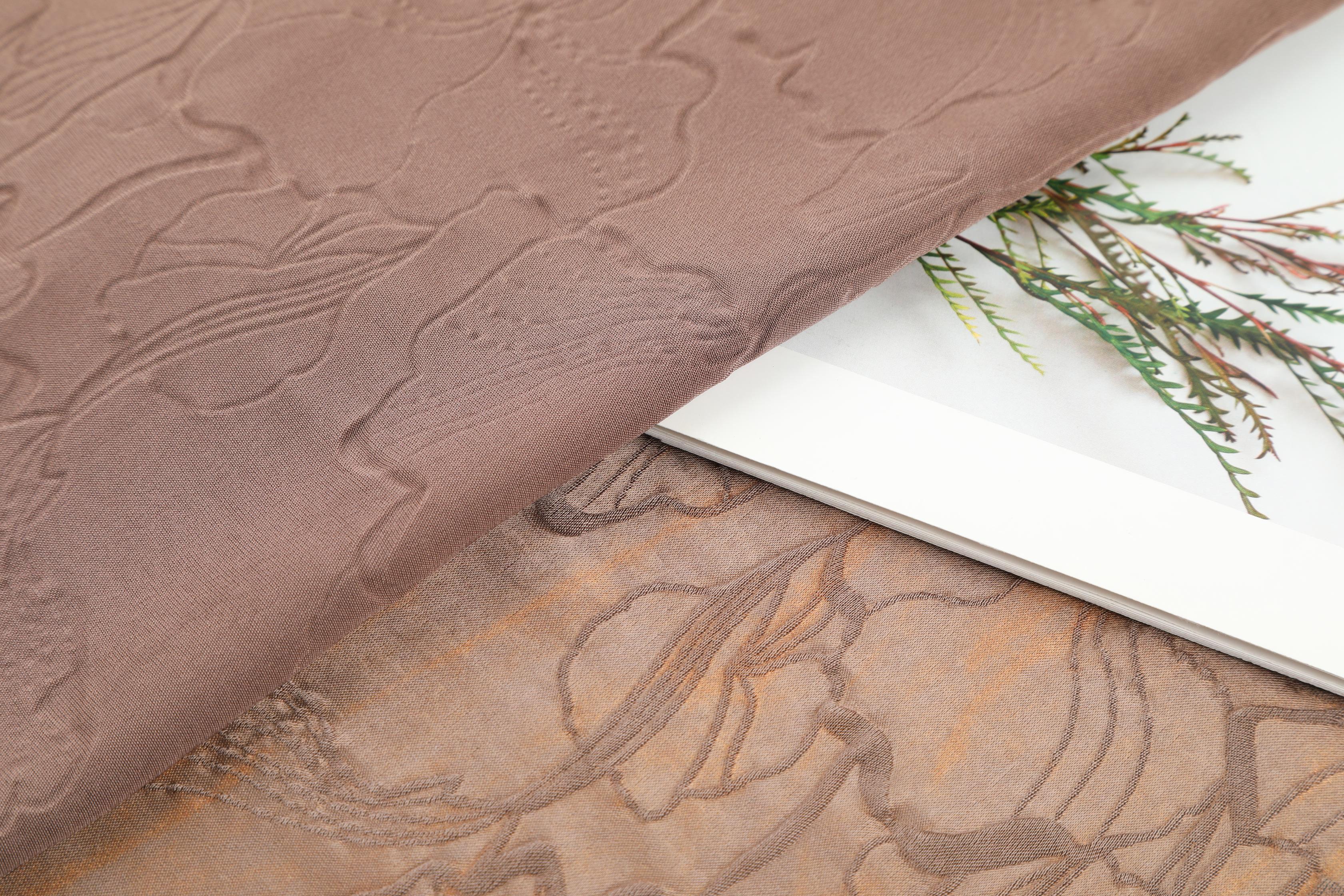 205g Dubai Zouxinhua Satin Ruffle Jacquard Fabric High-End Retro Style Cheongsam Fabric