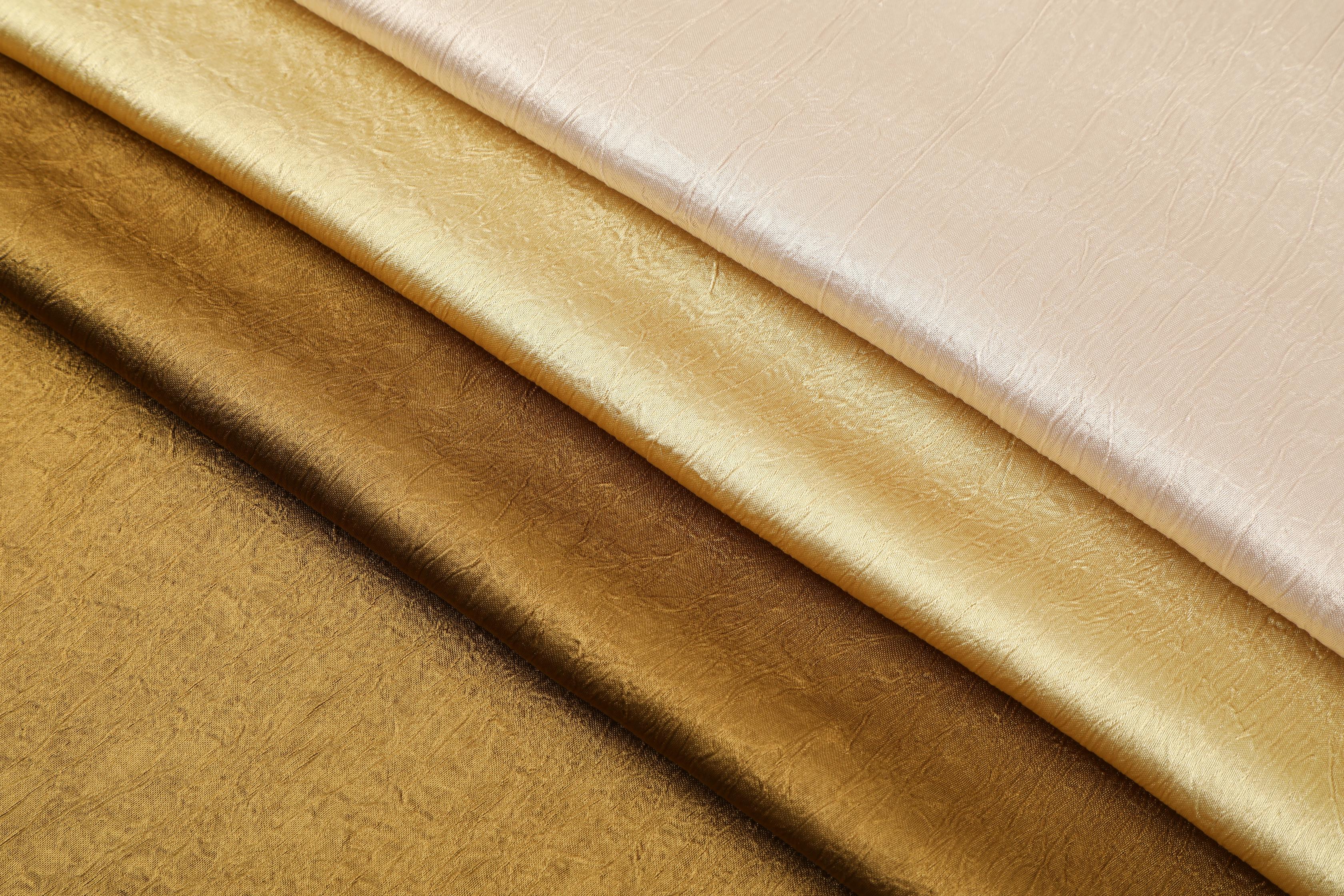 In-stock fashion clothing fabric, high-quality Dubai wrinkle fabric, polyester, 110g