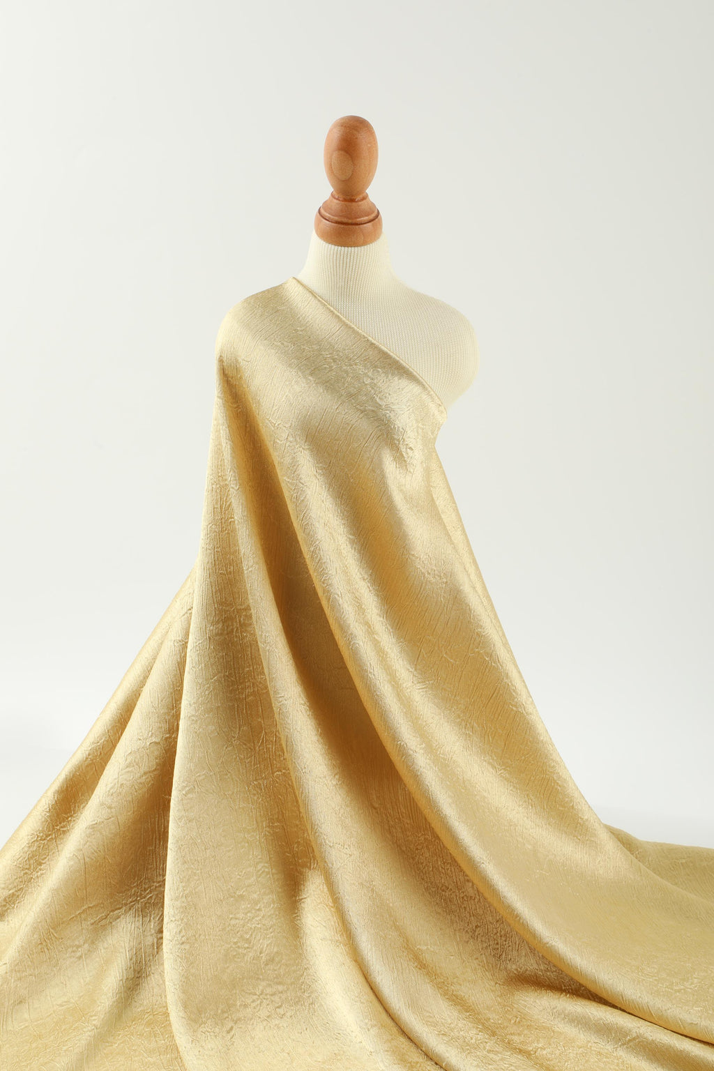 In-stock fashion clothing fabric, high-quality Dubai wrinkle fabric, polyester, 110g
