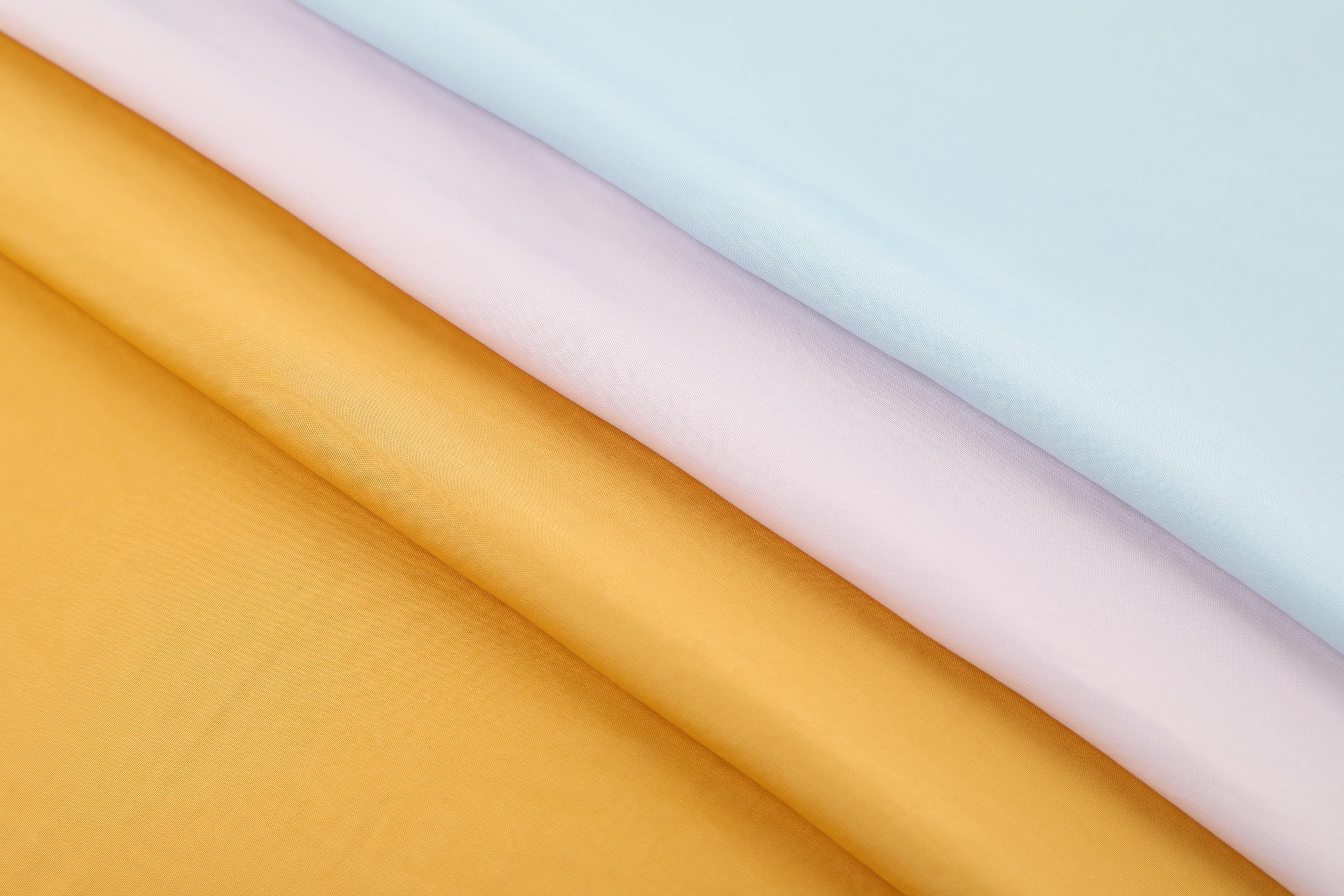 100% Imitation Acetate High-Quality Island Silk Fabric for Dresses (Thin Fabric)