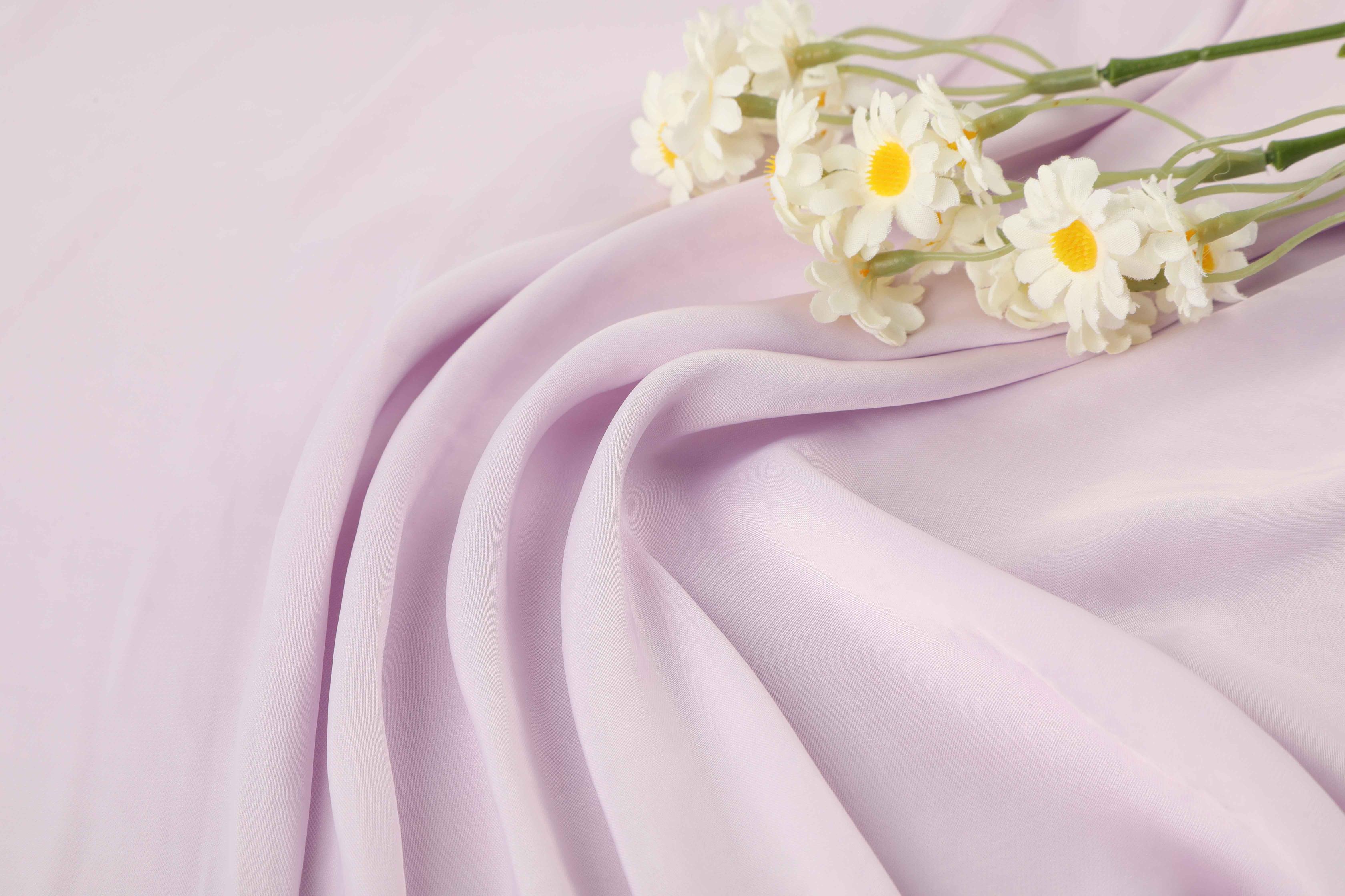 100% Imitation Acetate High-Quality Island Silk Fabric for Dresses (Thin Fabric)