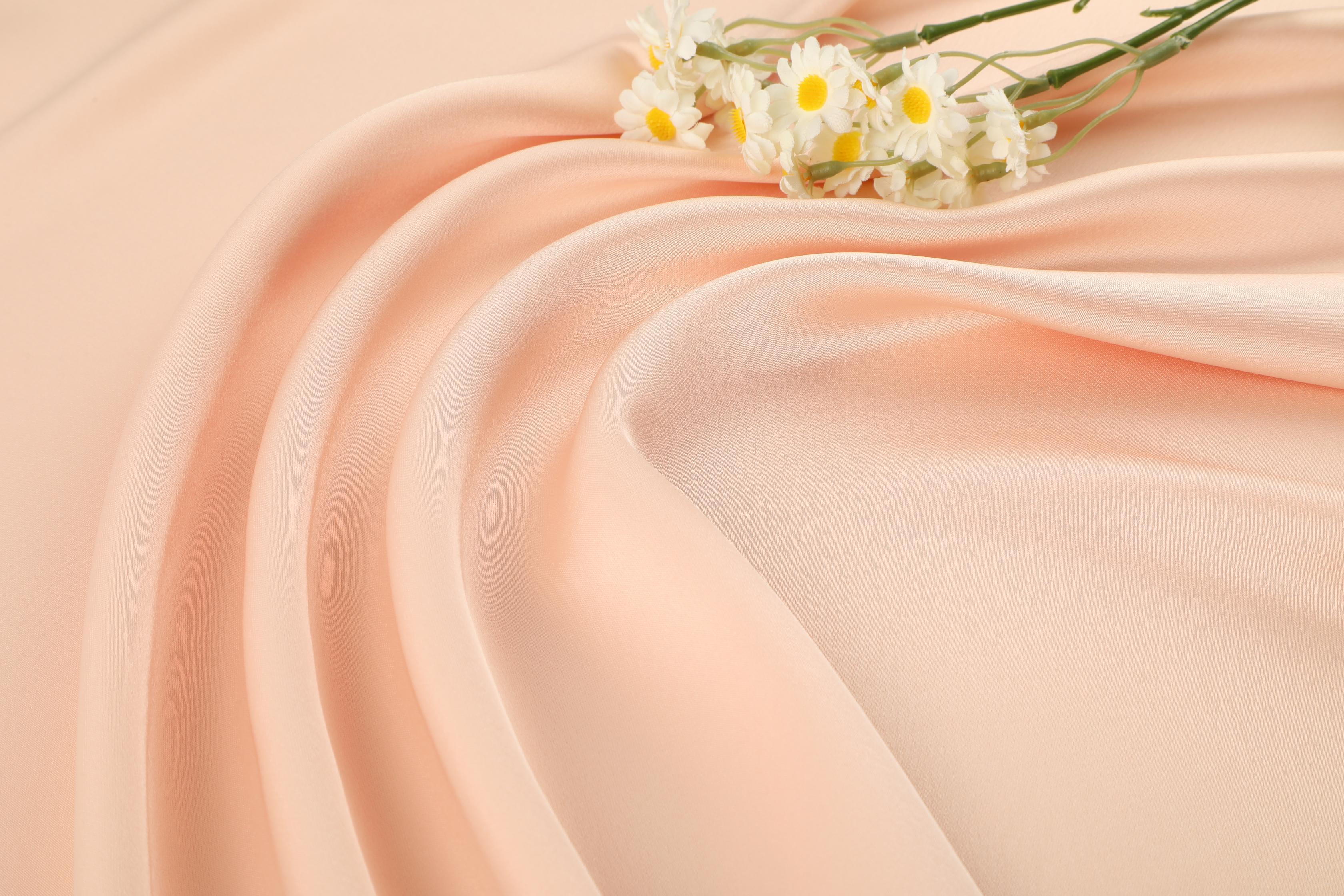 200g High-Quality Crackled Double-Sided Satin Meteor Satin Textured Fabric for Wedding Dresses